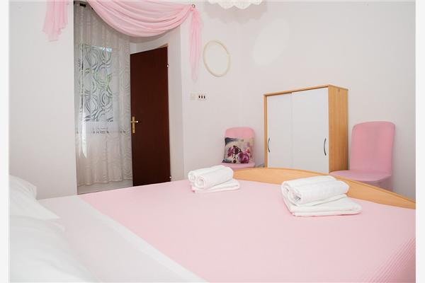 Apartment A1, for 6 persons