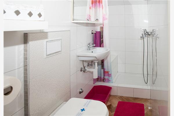 Apartment A1, for 6 persons