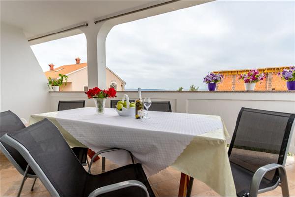 Apartment A2, for 4 persons