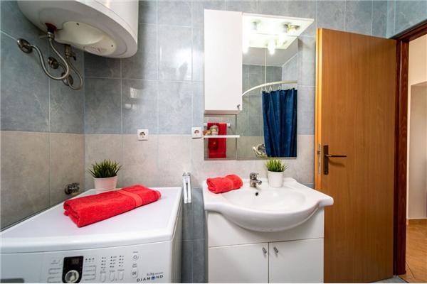 Apartment A2, for 4 persons