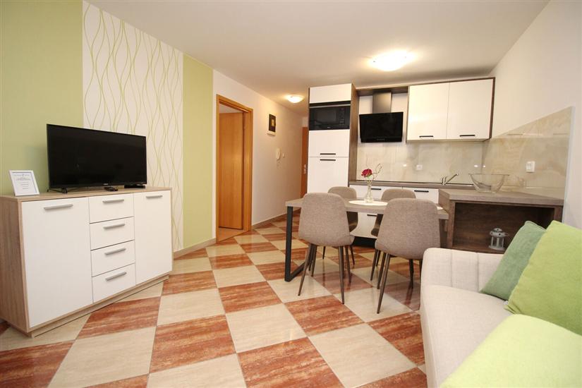 Apartment A4, for 4 persons