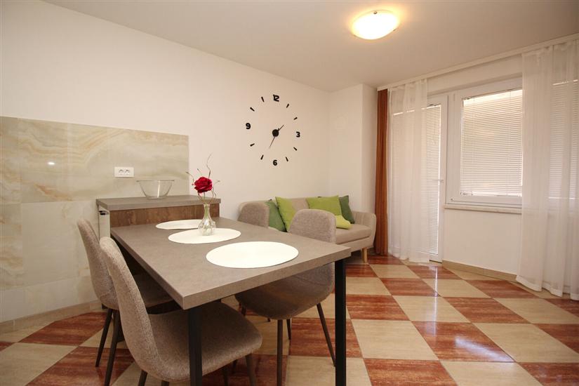 Apartment A4, for 4 persons