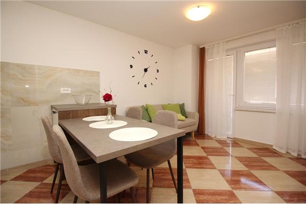 Apartment A4, for 4 persons