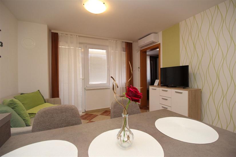 Apartment A4, for 4 persons