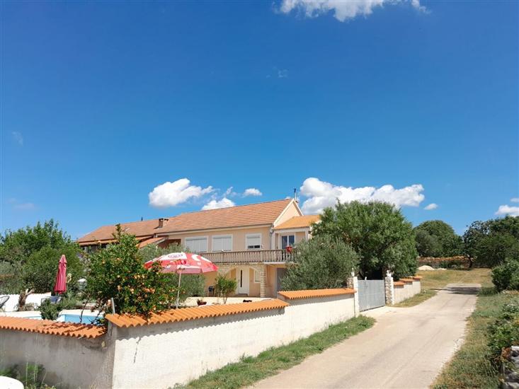 Apartment Villageway