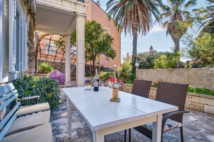 Apartment A1, for 4 persons