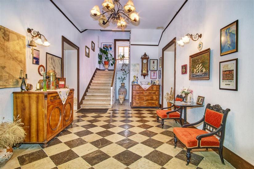 Apartments Old Sailor s House