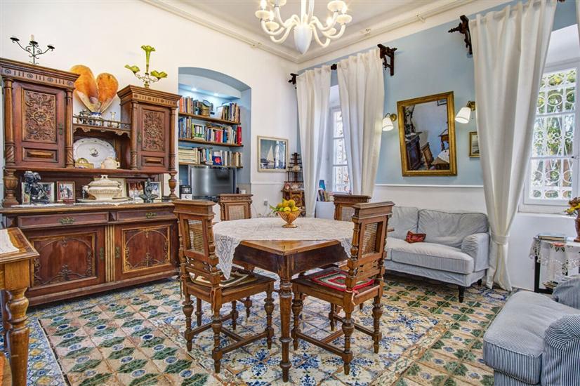 Apartments Old Sailor s House