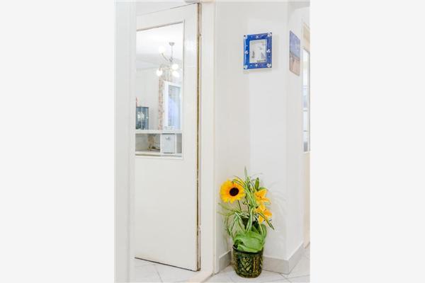 Apartment A1, for 8 persons