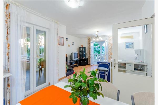 Apartment A1, for 8 persons