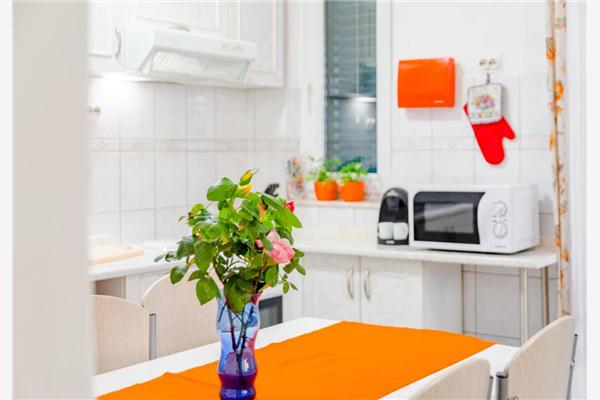 Apartment A1, for 8 persons