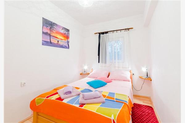 Apartment A1, for 8 persons