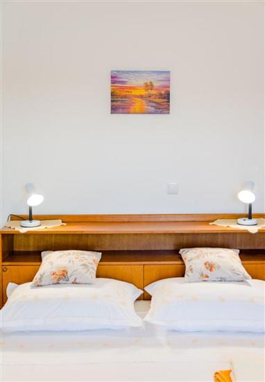 Apartment A1, for 8 persons