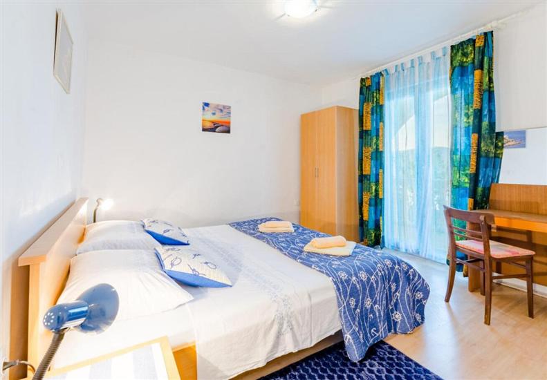 Apartment A1, for 8 persons