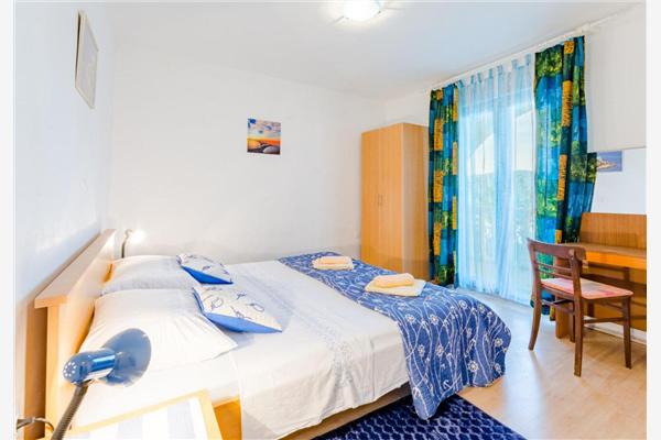 Apartment A1, for 8 persons
