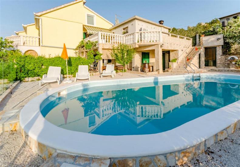 Apartment Ljubo