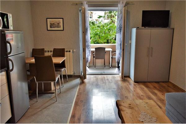 Apartment A2, for 3 persons
