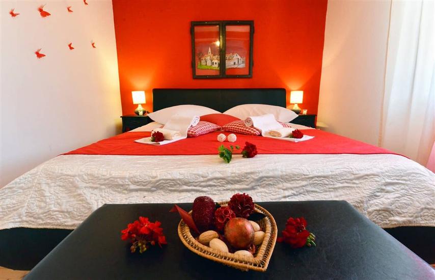 House K1, for 8 persons