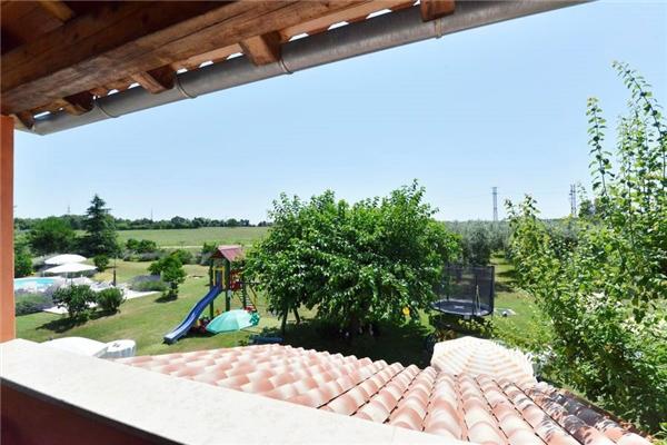 Room S1, for 2 persons