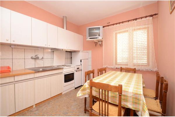 Apartment A1, for 6 persons