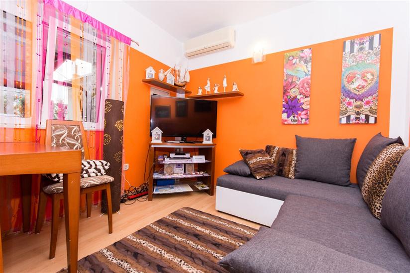 Apartment A1, for 6 persons