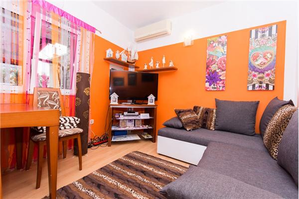 Apartment A1, for 6 persons