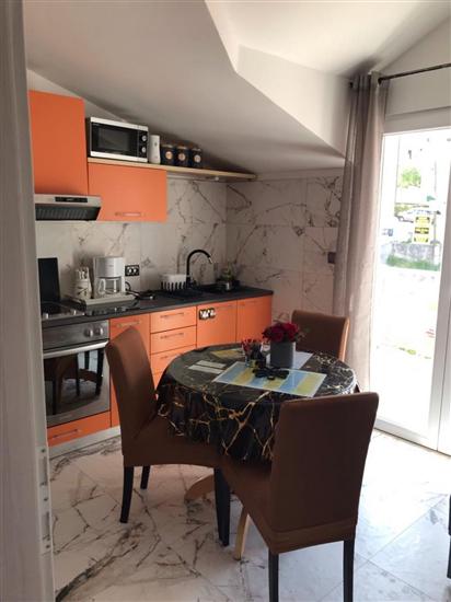Apartment A2, for 3 persons