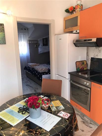 Apartment A2, for 3 persons