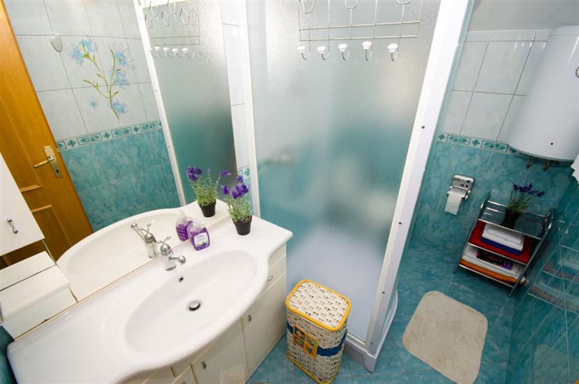 Apartment A2, for 3 persons