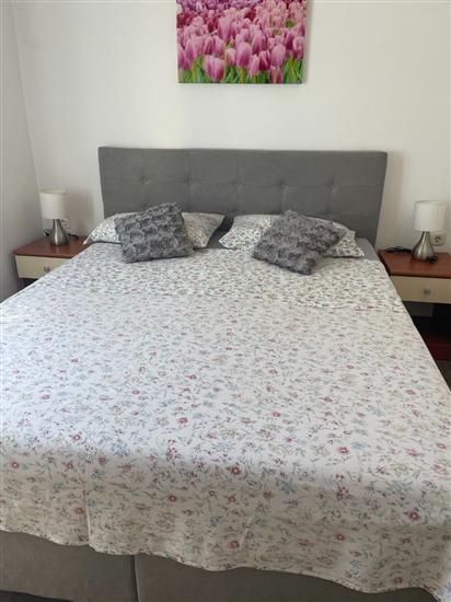 Apartment A1, for 8 persons