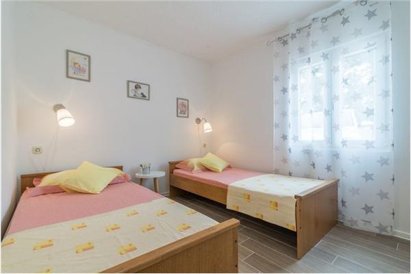 Apartment A1, for 8 persons