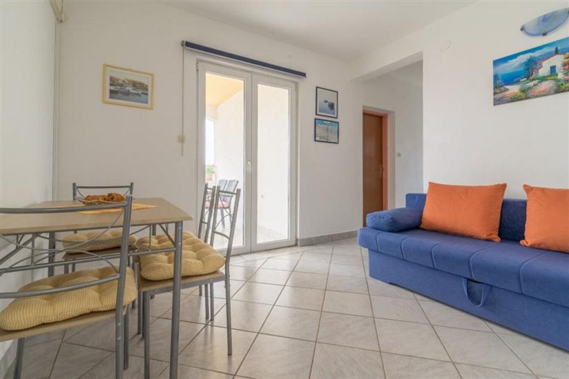 Apartment A2, for 5 persons