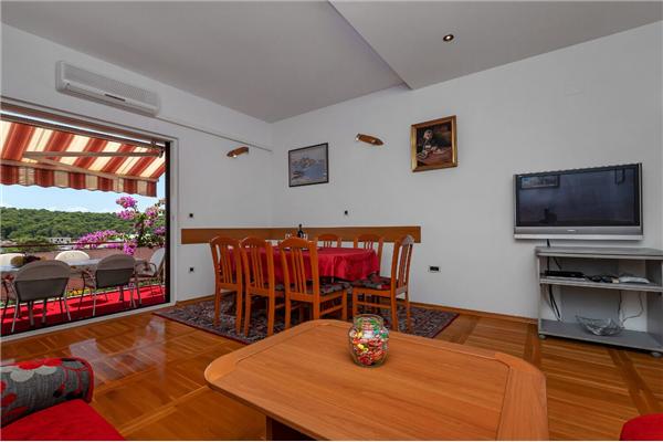 Apartment A1, for 11 persons