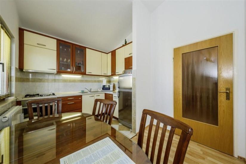 House K1, for 8 persons