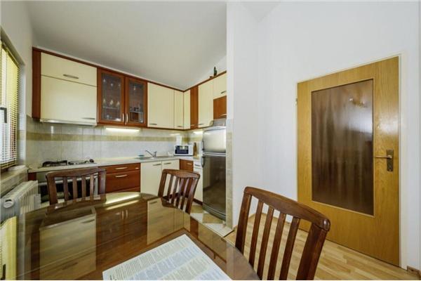 House K1, for 8 persons