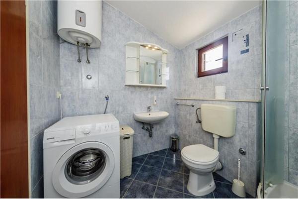 House K1, for 8 persons