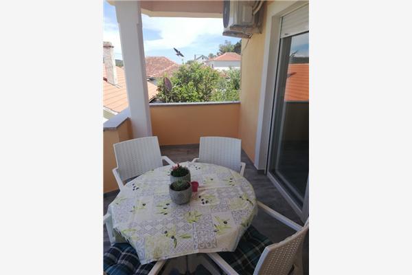 Apartment A1, for 5 persons