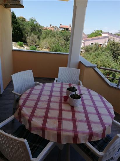 Apartment A2, for 5 persons
