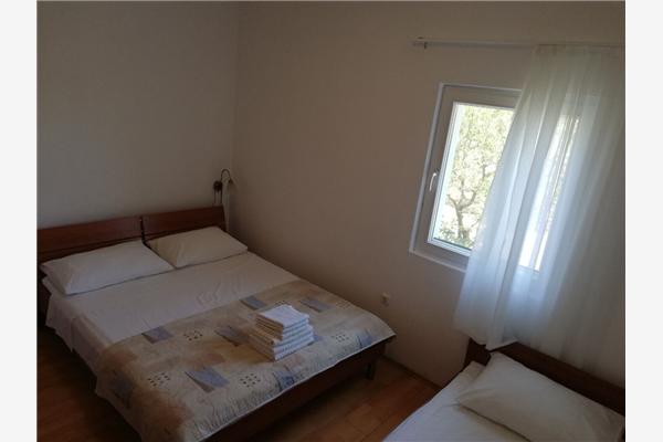 Apartment A2, for 5 persons