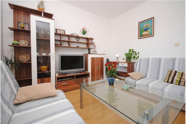 Apartment A1, for 6 persons