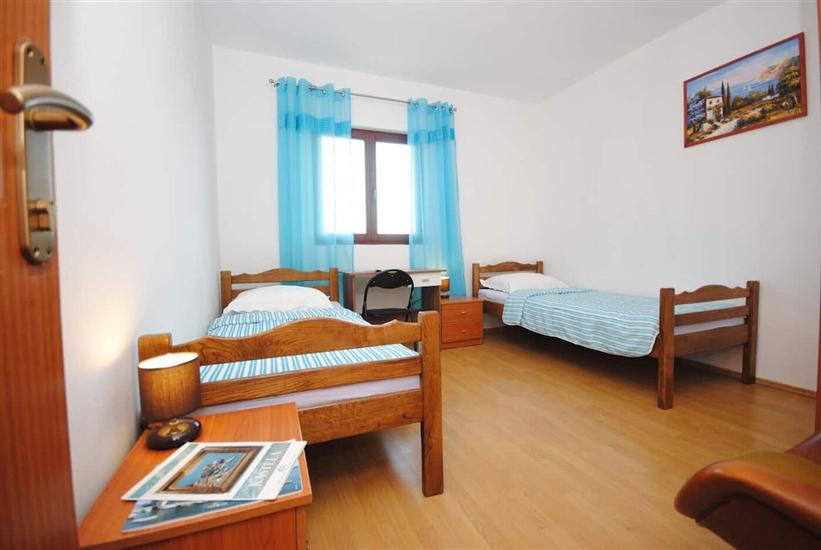 Apartment A1, for 6 persons