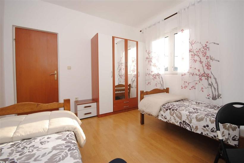 Apartment A1, for 6 persons