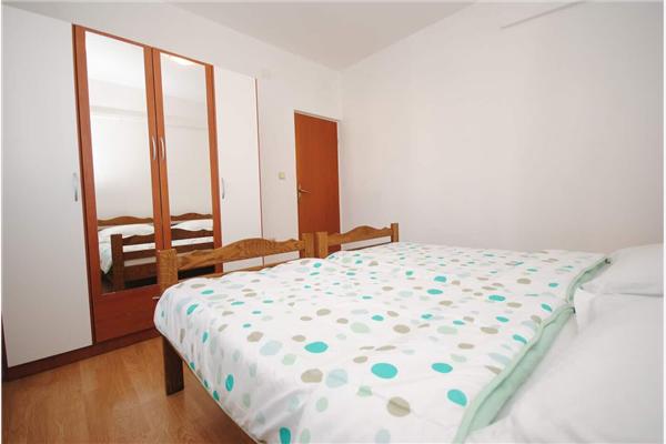 Apartment A1, for 6 persons