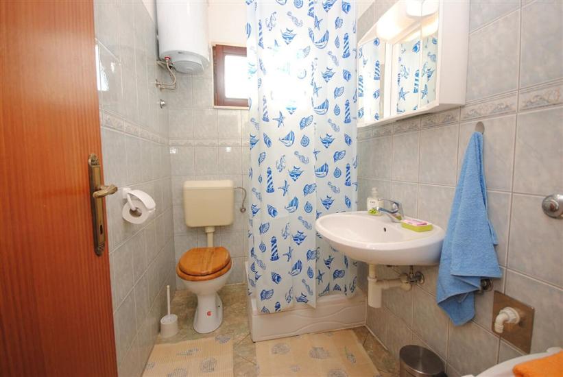 Apartment A1, for 6 persons