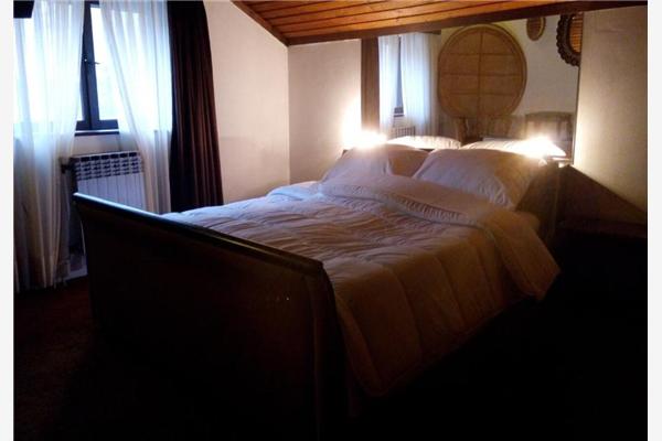 Room S1, for 2 persons