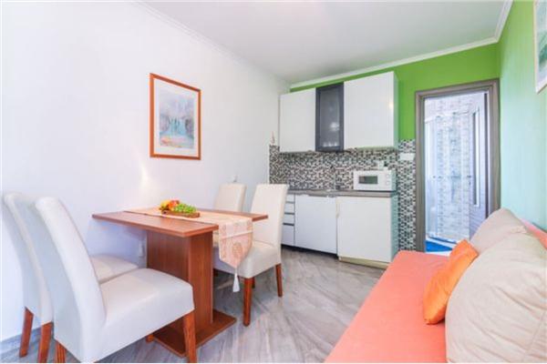 Apartment A4, for 4 persons