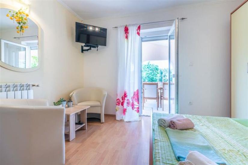 Apartment A4, for 4 persons