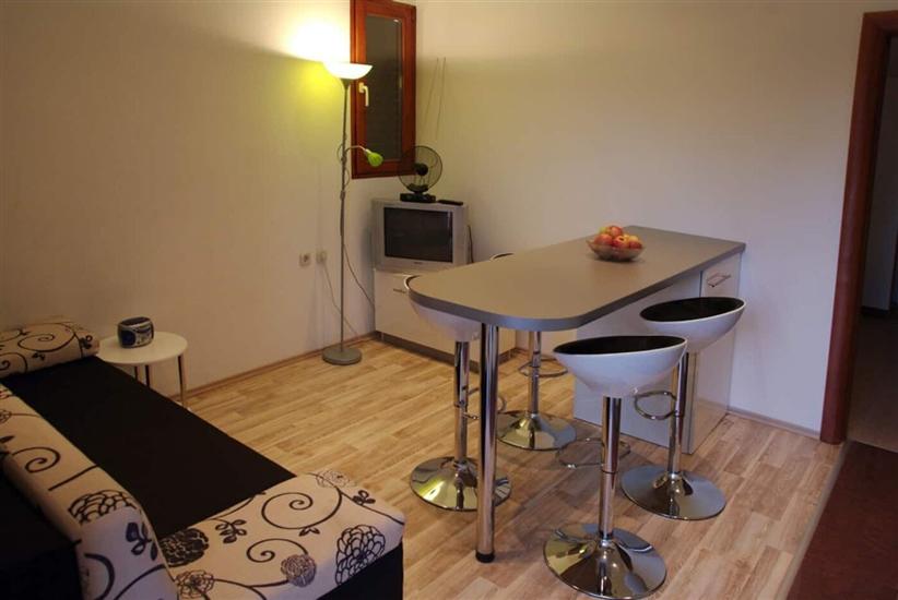 Apartment A2, for 3 persons