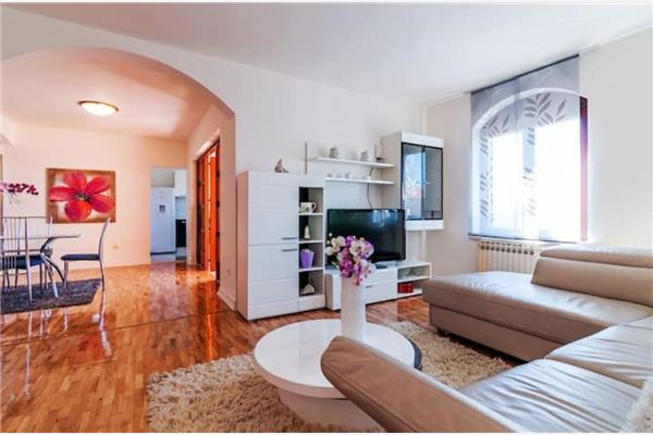 Apartment A4, for 7 persons