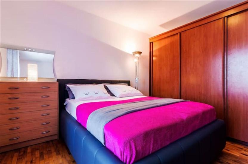 Apartment A4, for 7 persons